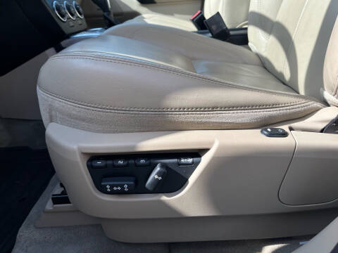 2013 Land Rover LR2 HSE LUX