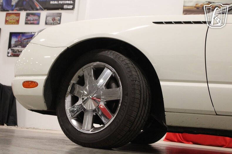 2002 Ford Thunderbird Deluxe