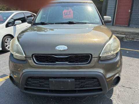 2013 Kia Soul +
