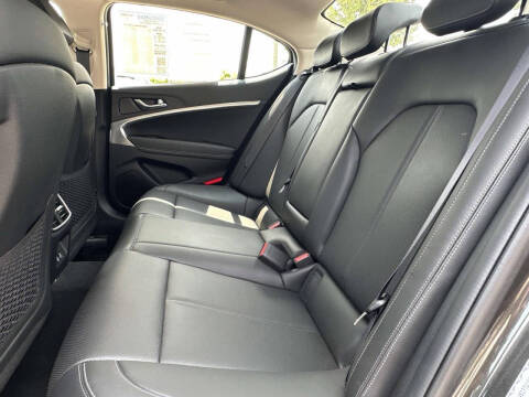 2026 Genesis G70 2.5T Standard