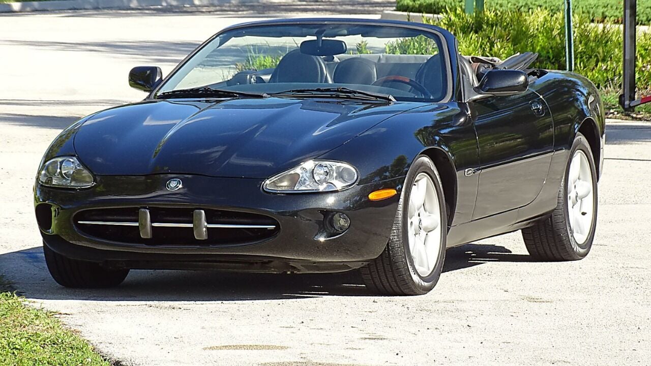 1999 Jaguar XK-Series 1