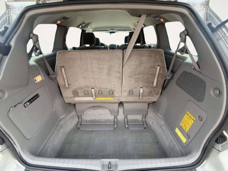 2008 Toyota Sienna XLE