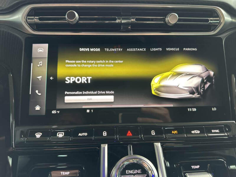 2025 Aston Martin Vantage