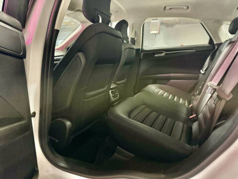 2013 Ford Fusion Hybrid SE