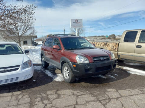 2007 Hyundai Tucson for sale at Kull N Claude Auto Sales in Saint Cloud MN