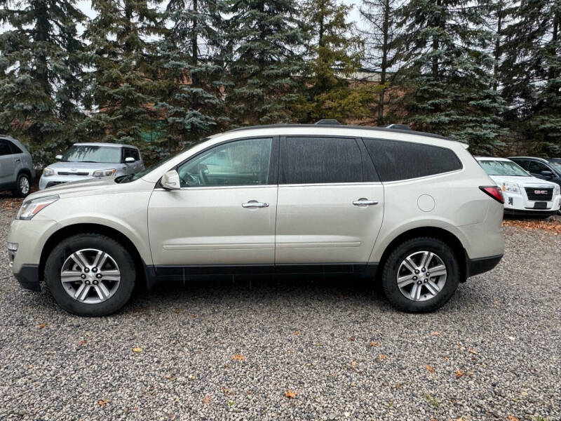 Used 2017 Chevrolet Traverse 2LT with VIN 1GNKVHKD4HJ178404 for sale in Warrensville Heights, OH