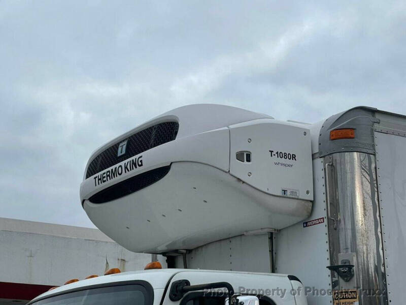 2015 Freightliner M2 106