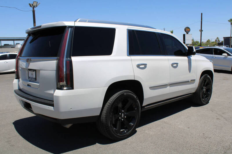 2019 Cadillac Escalade Platinum