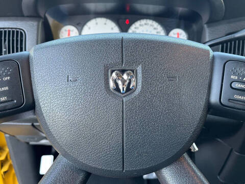 2004 Dodge Ram 1500 SLT