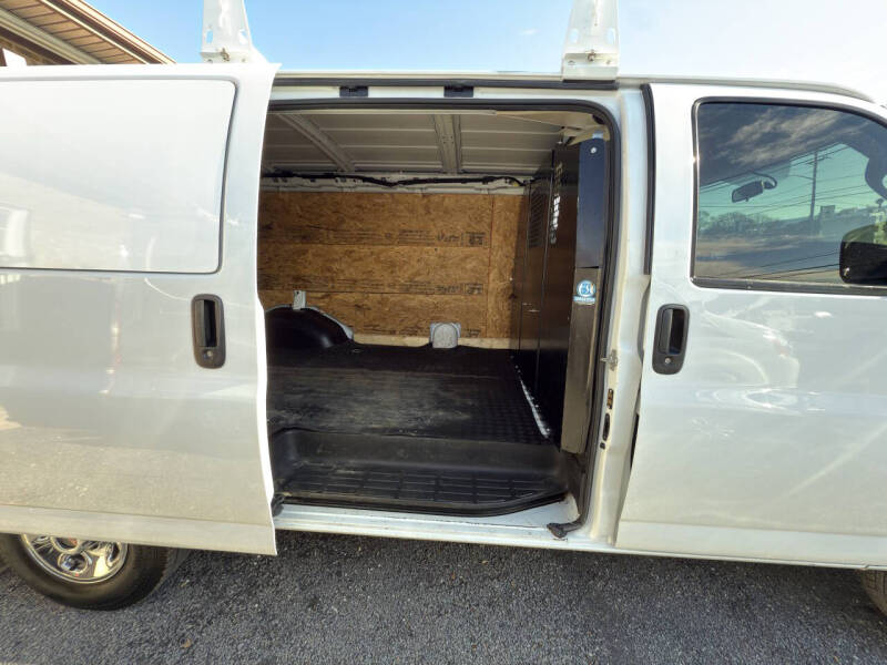 2021 GMC Savana 2500