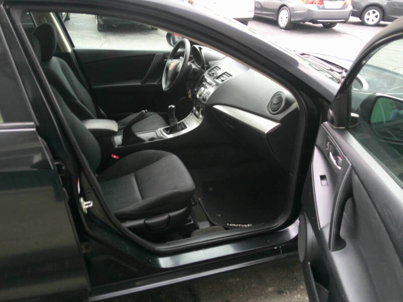 2010 Mazda MAZDA3 i Touring