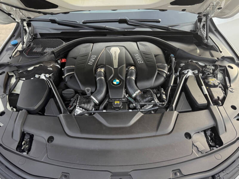 2016 BMW 7 Series 750i xDrive