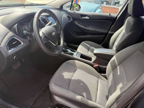 2017 Chevrolet Cruze LT Auto