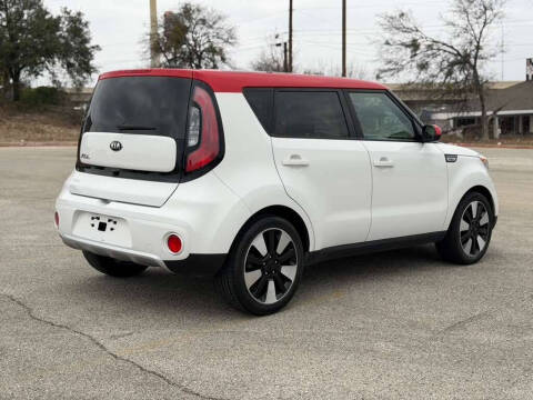 2017 Kia Soul +