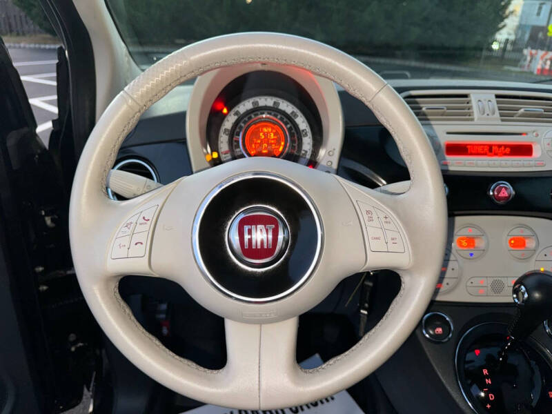 2012 FIAT 500 Lounge photo 35