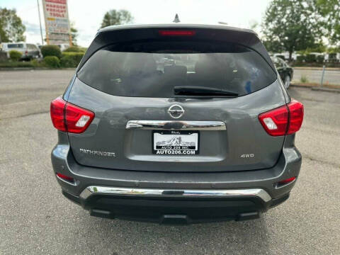 2020 Nissan Pathfinder S