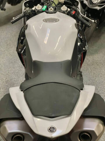 2012 Yamaha YZF-R1