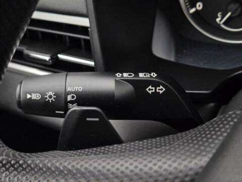 2025 Mitsubishi Outlander ES