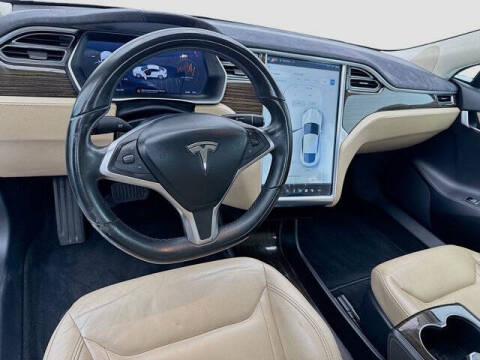 2015 Tesla Model S