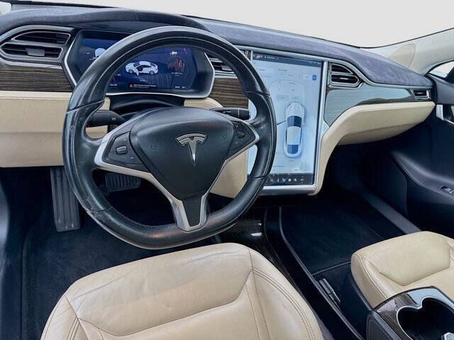 2015 Tesla Model S
