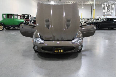2001 Jaguar XKR