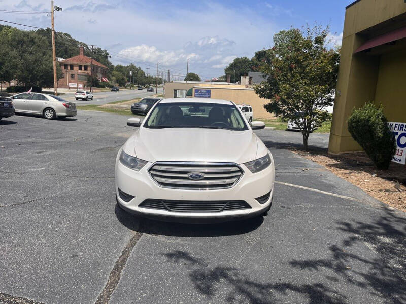 2016 Ford Taurus SEL