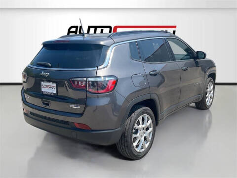 2023 Jeep Compass Latitude Lux