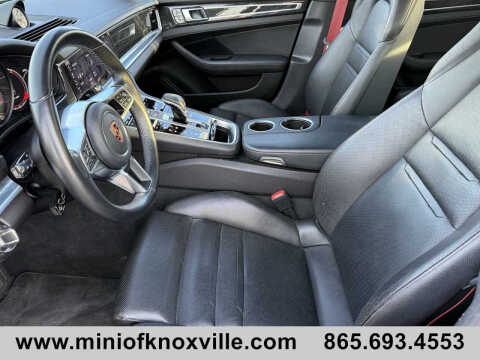 2018 Porsche Panamera 4