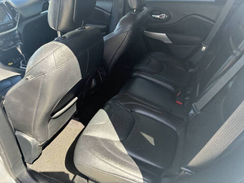2017 Jeep Cherokee Overland