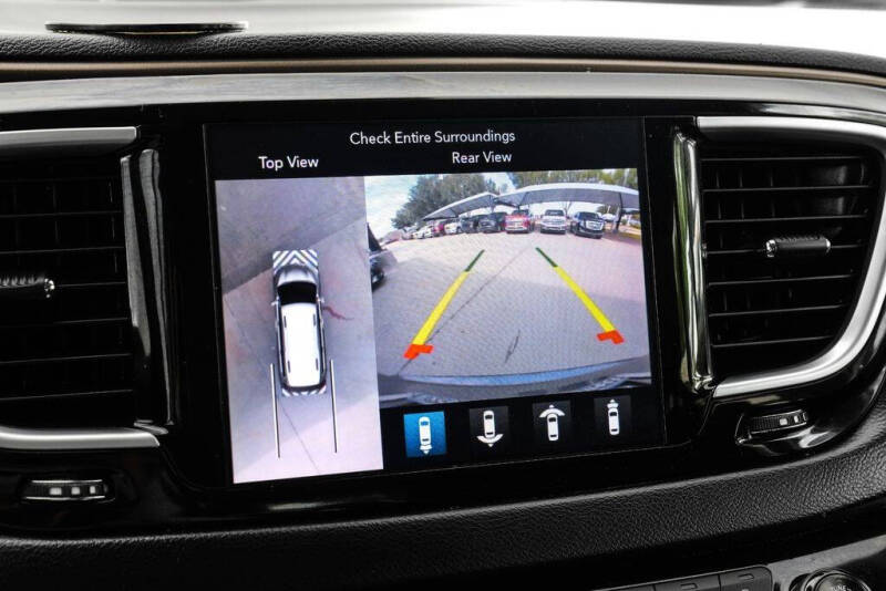 2018 Chrysler Pacifica Touring L Plus