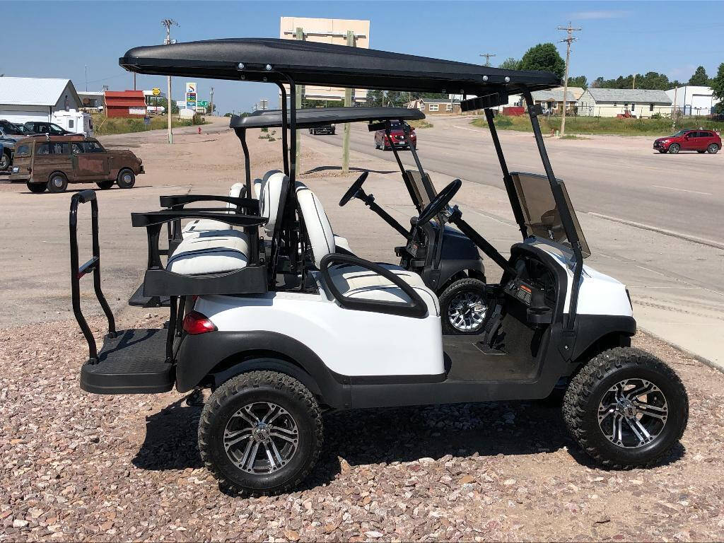 2017 Club Car Precedent