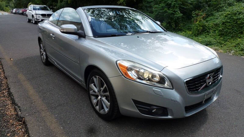 2011 Volvo C70 T5