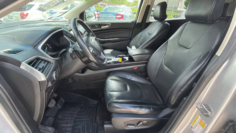 2017 Ford Edge Titanium