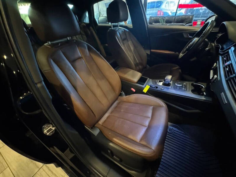 2017 Audi A4 2.0T quattro Premium