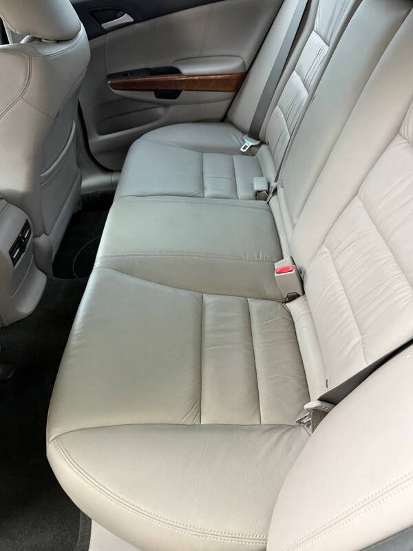 2012 Honda Accord EX-L V6 w/Navi