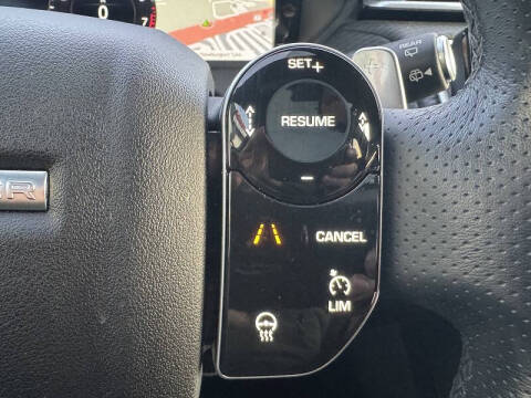 2018 Land Rover Range Rover Velar P250 R-Dynamic SE