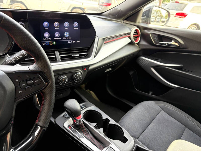 2024 Chevrolet Trax RS