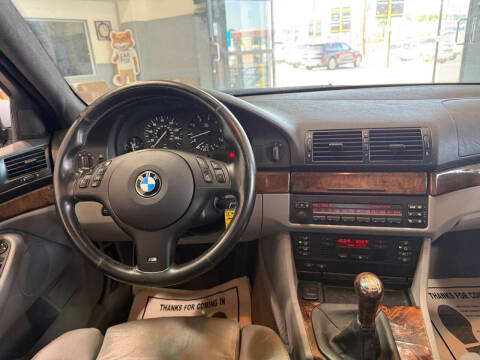 2003 BMW 5 Series 540i