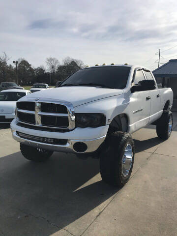 2005 Dodge Ram Pickup 2500 for sale at Safeway Motors Sales in Laurinburg NC