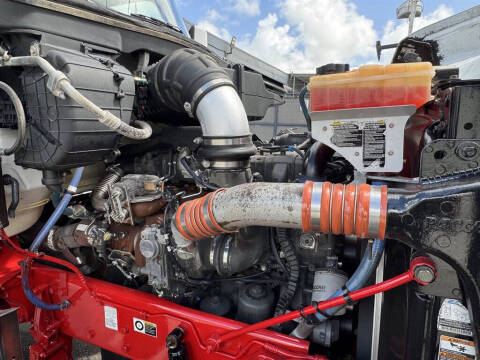 2017 Peterbilt 567