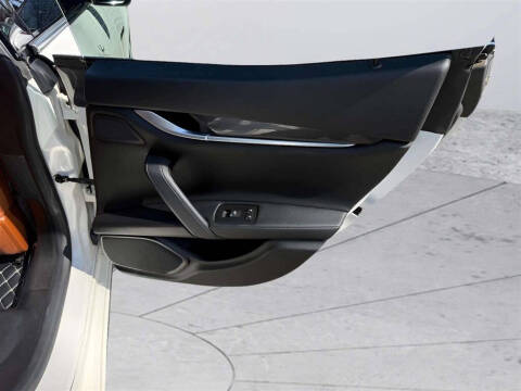 2017 Maserati Ghibli