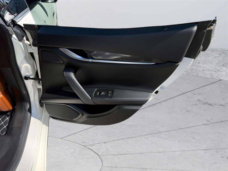 2017 Maserati Ghibli