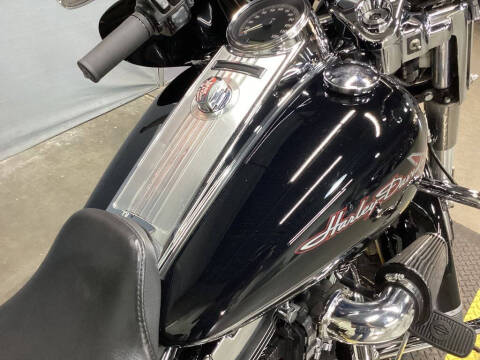 2010 Harley-Davidson® FLHR - Road King®