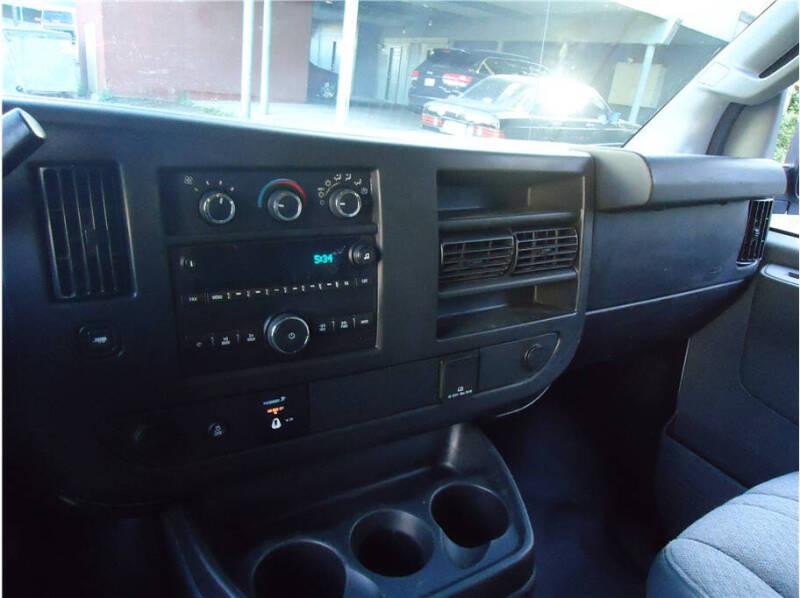 2016 Chevrolet Express 2500