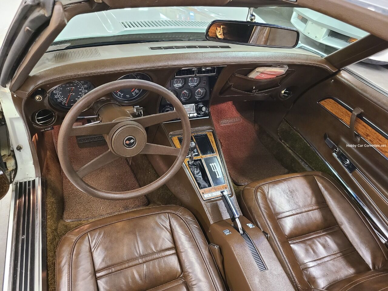 1976 Chevrolet Corvette 10