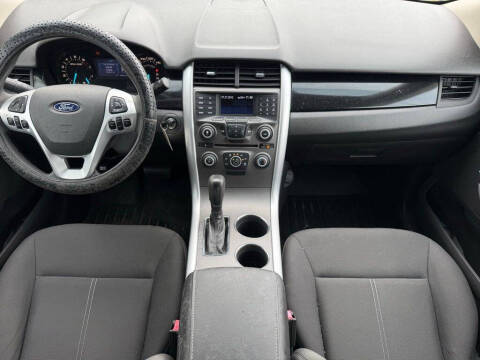 2011 Ford Edge SE