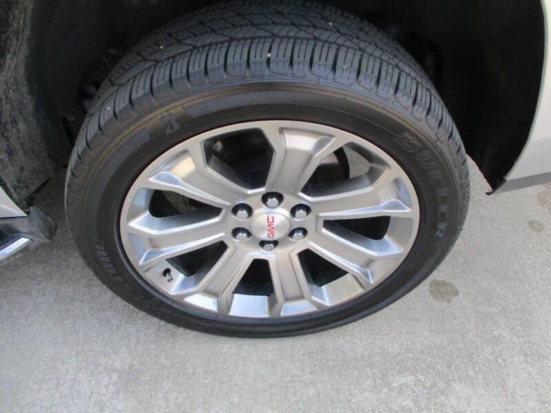 2017 GMC Yukon Denali