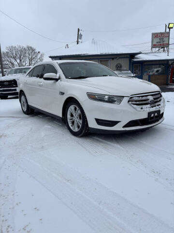 2016 Ford Taurus SEL