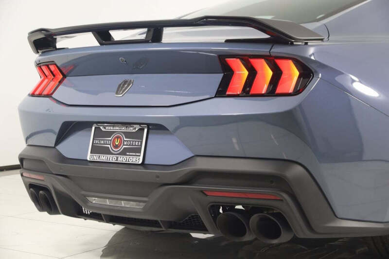 2024 Ford Mustang Dark Horse