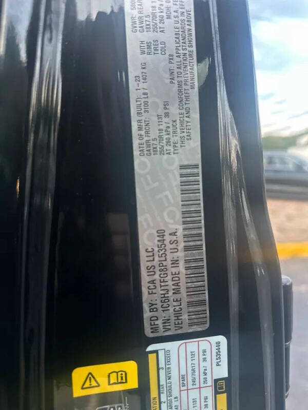 2023 Jeep Gladiator Overland